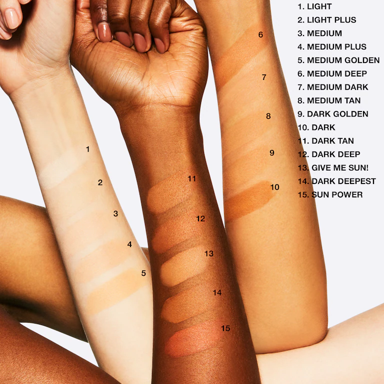 Models with different shades of Mineralize Skin Finish